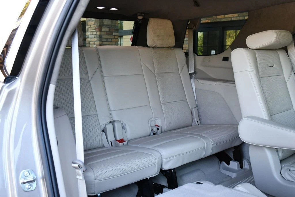 2025 Cadillac Escalade 5th Gen - Image 20 of 21