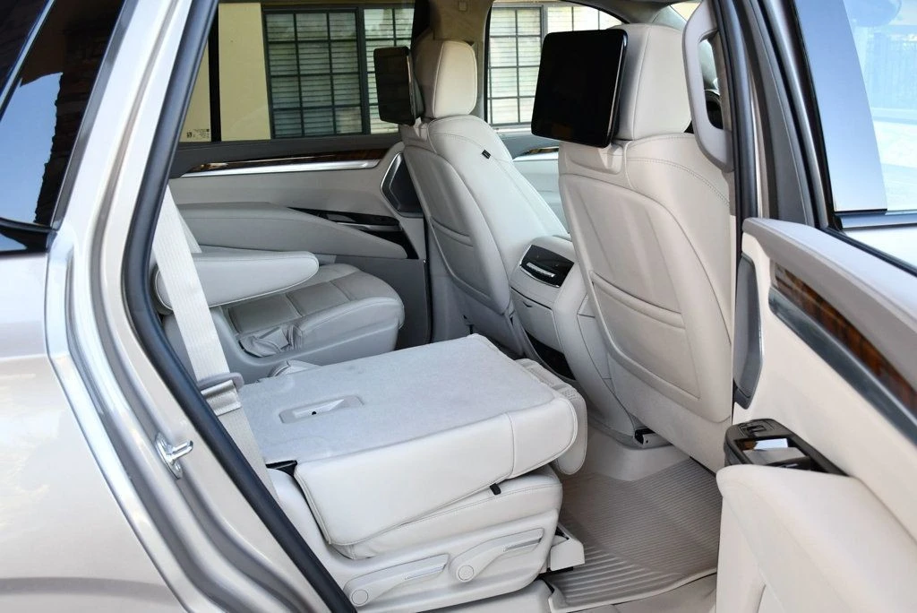 2025 Cadillac Escalade 5th Gen - Image 21 of 21