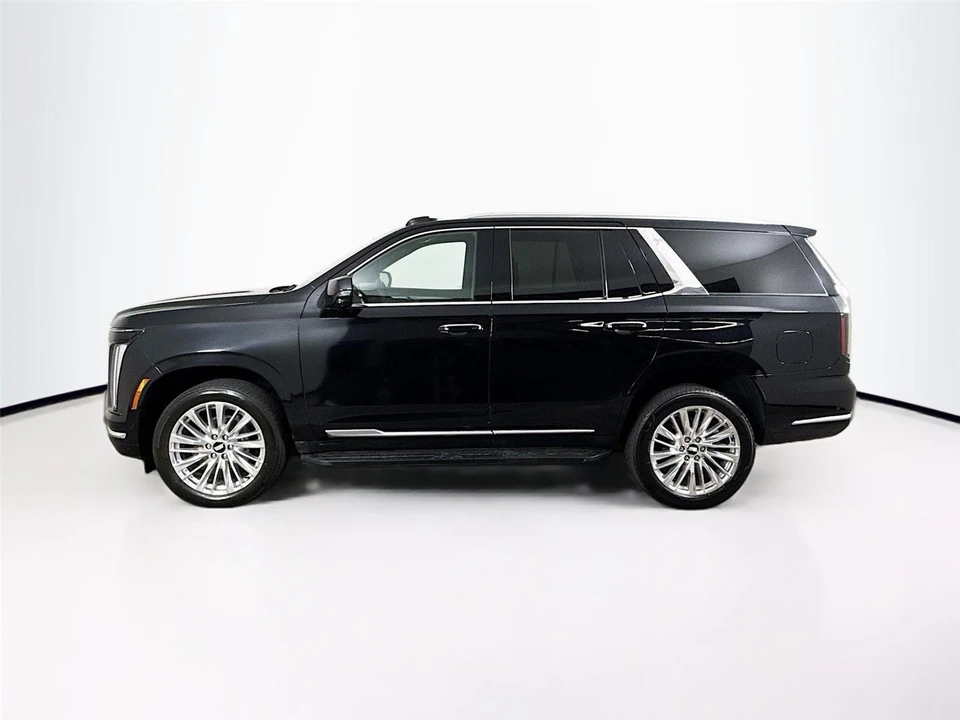 2025 Cadillac Escalade 5th Gen - Image 7 of 15