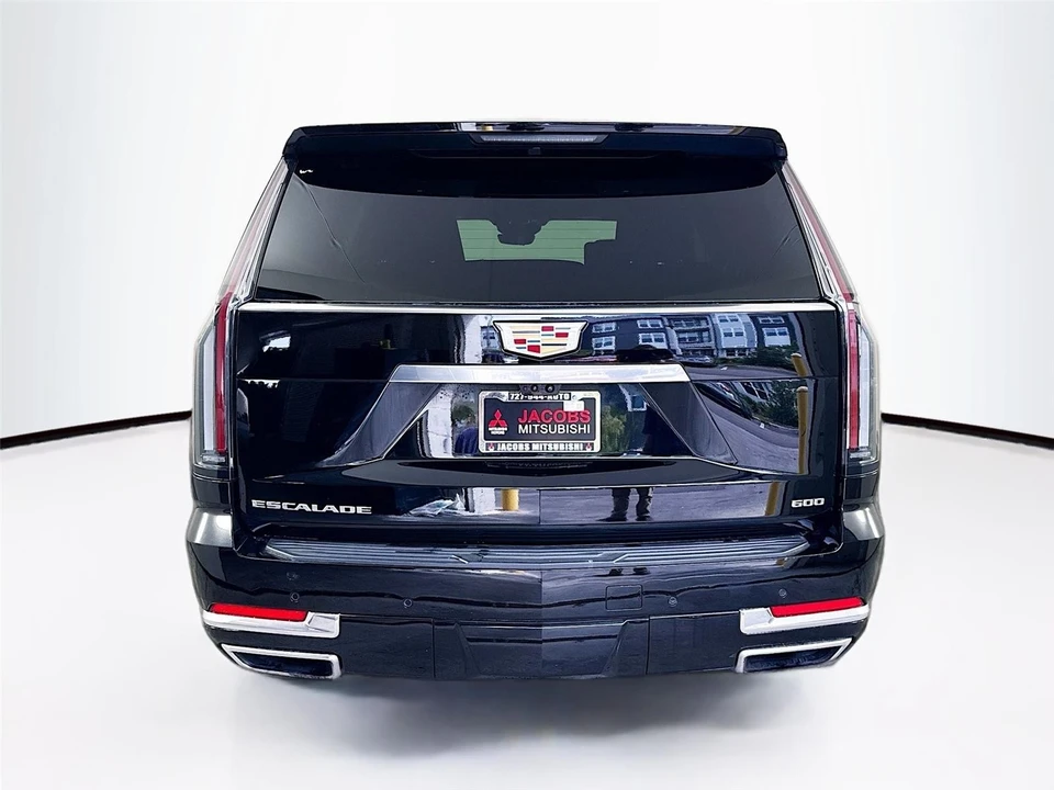 2025 Cadillac Escalade 5th Gen - Image 6 of 31