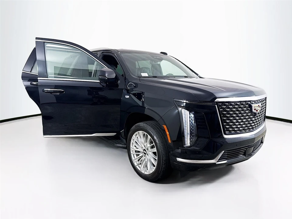 2025 Cadillac Escalade 5th Gen - Image 14 of 15