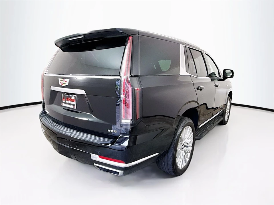 2025 Cadillac Escalade 5th Gen - Image 13 of 15