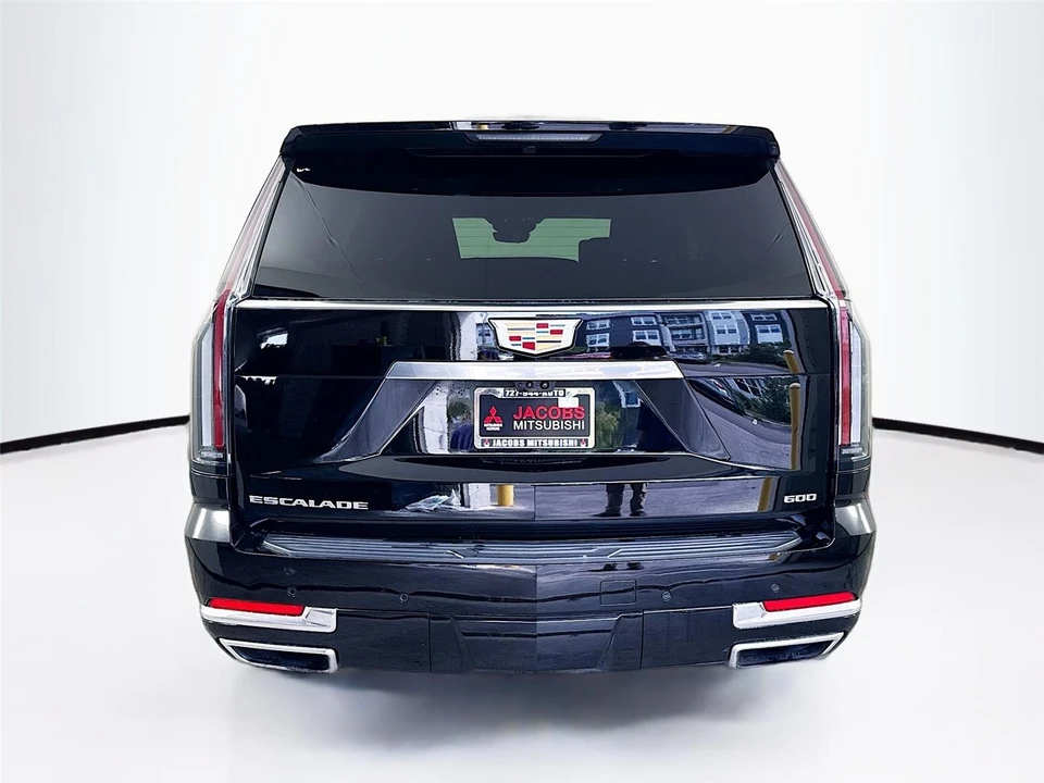 2025 Cadillac Escalade 5th Gen - Image 6 of 15