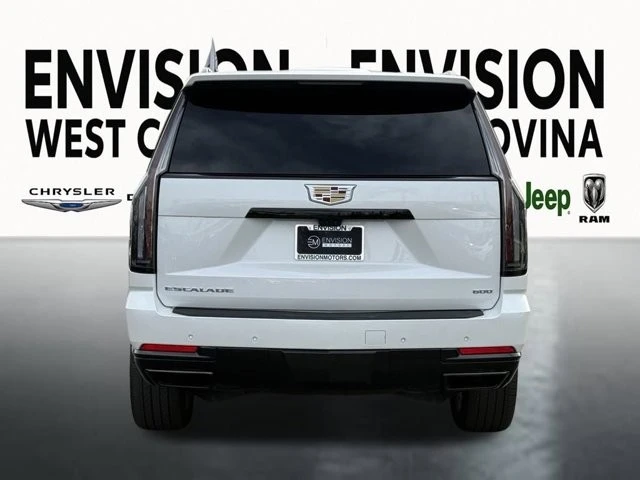 2025 Cadillac Escalade 5th Gen - Image 9 of 12