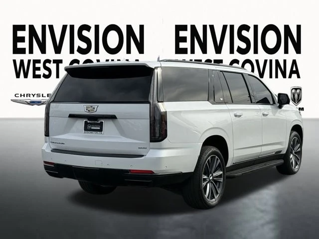 2025 Cadillac Escalade 5th Gen - Image 11 of 12