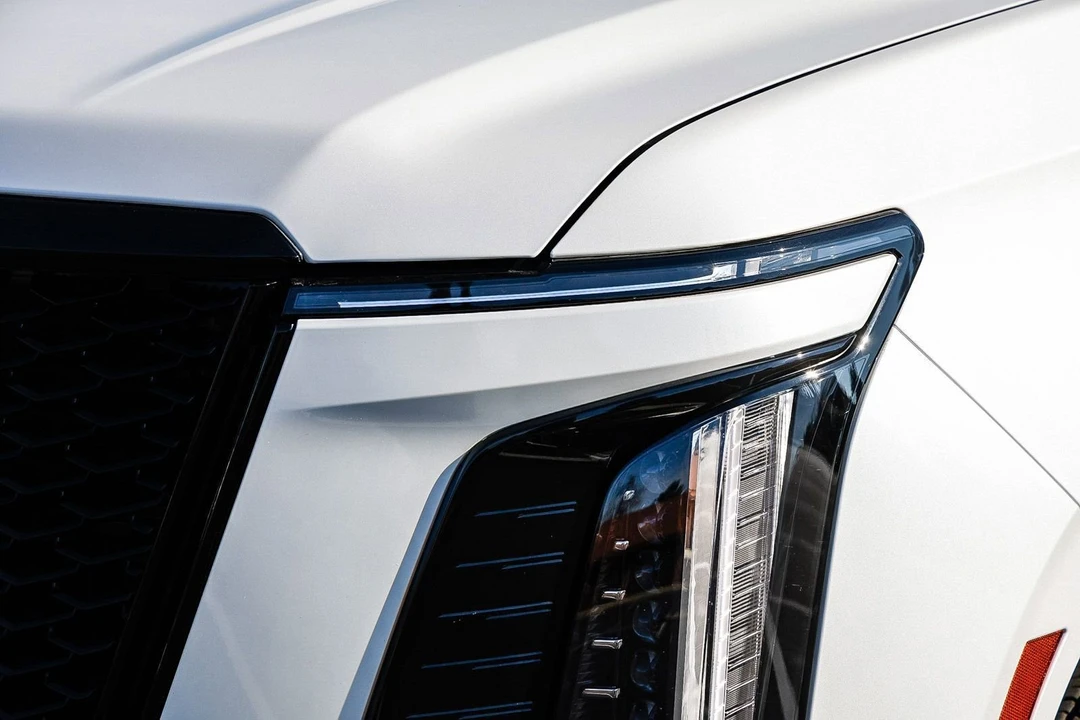 2025 Cadillac Escalade 5th Gen - Image 7 of 21