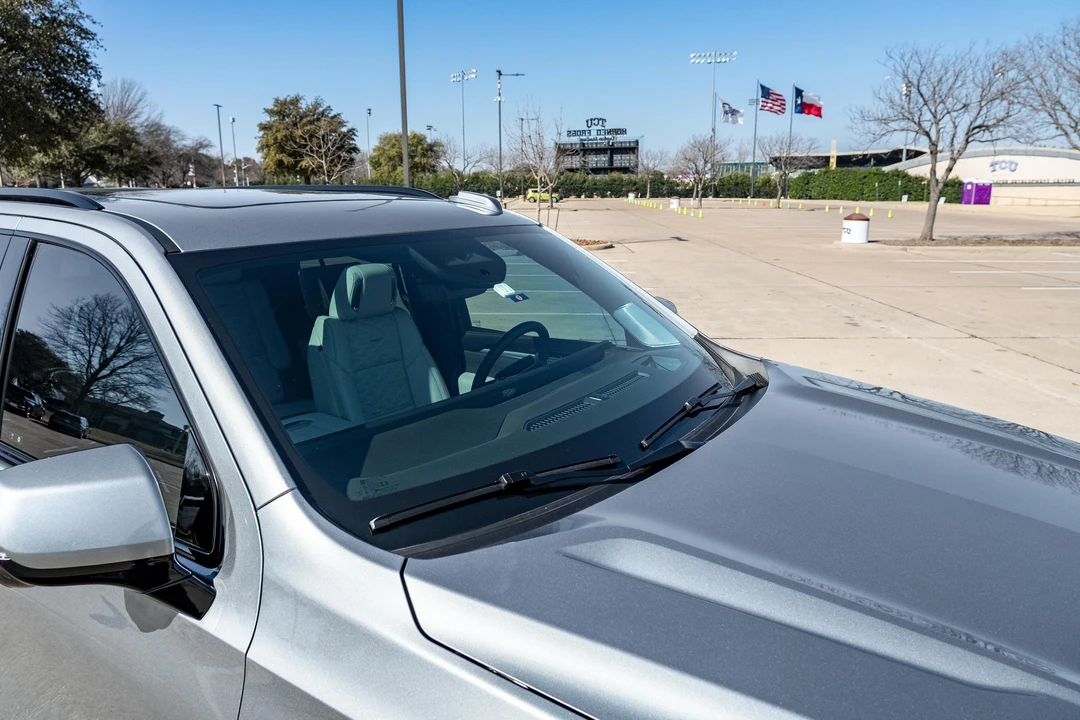 2025 Cadillac Escalade 5th Gen - Image 30 of 31