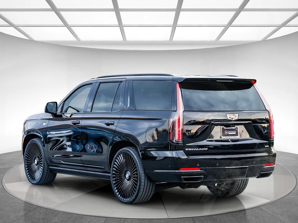 2025 Cadillac Escalade 5th Gen - Image 2 of 12