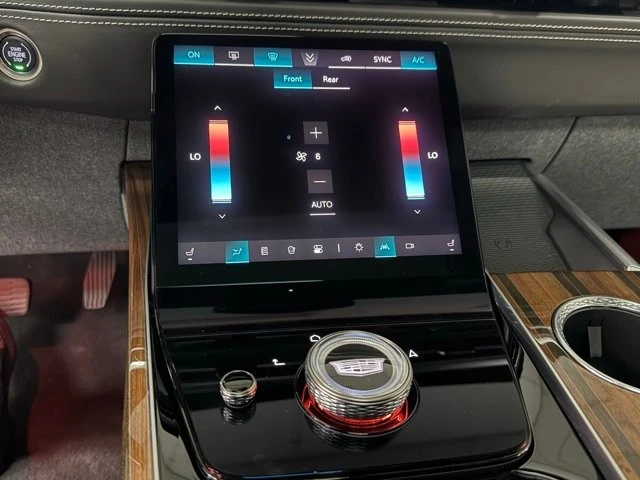 2025 Cadillac Escalade 5th Gen - Image 29 of 31