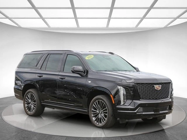 2025 Cadillac Escalade 5th Gen - Image 4 of 12