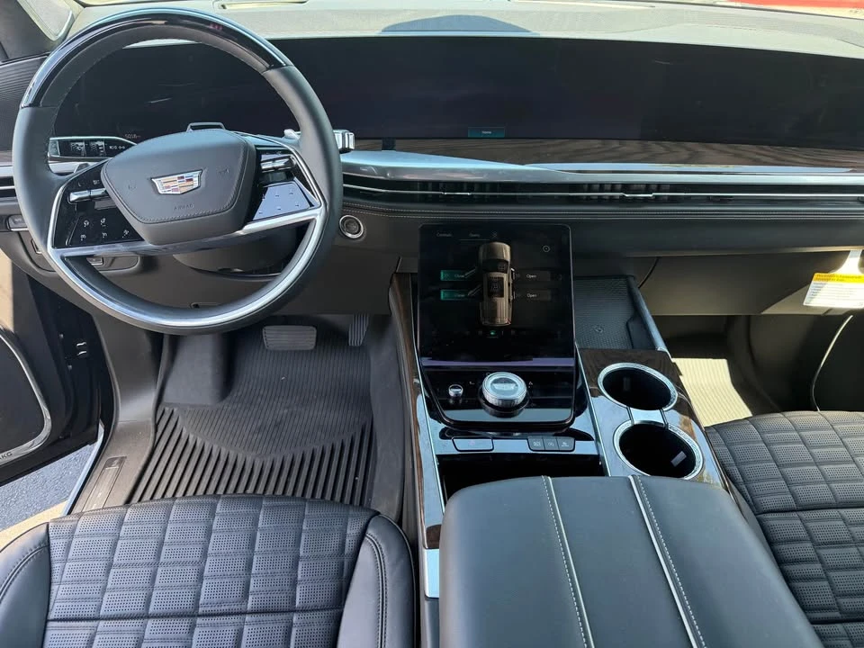 2025 Cadillac Escalade 5th Gen - Image 10 of 10