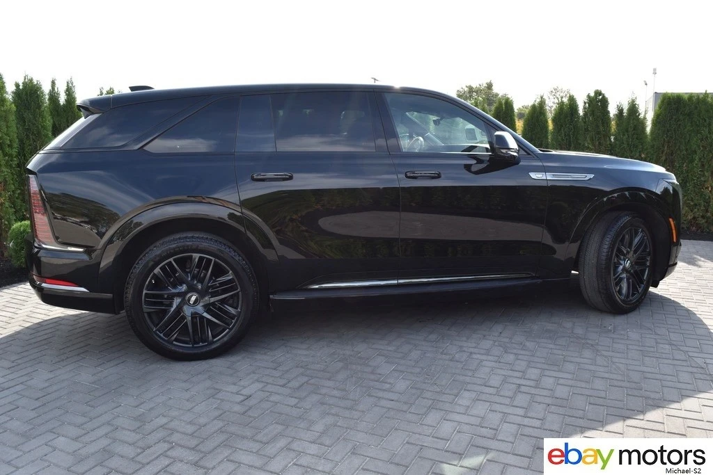 2025 Cadillac Escalade IQ - Image 4 of 21