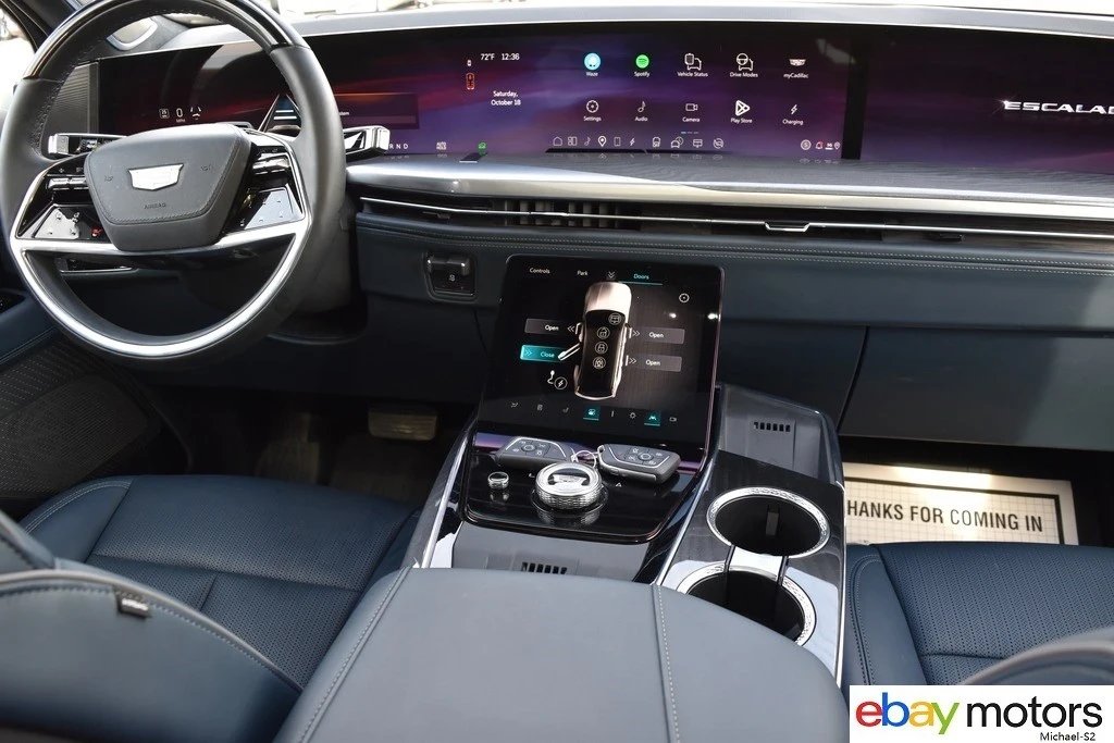 2025 Cadillac Escalade IQ - Image 14 of 21