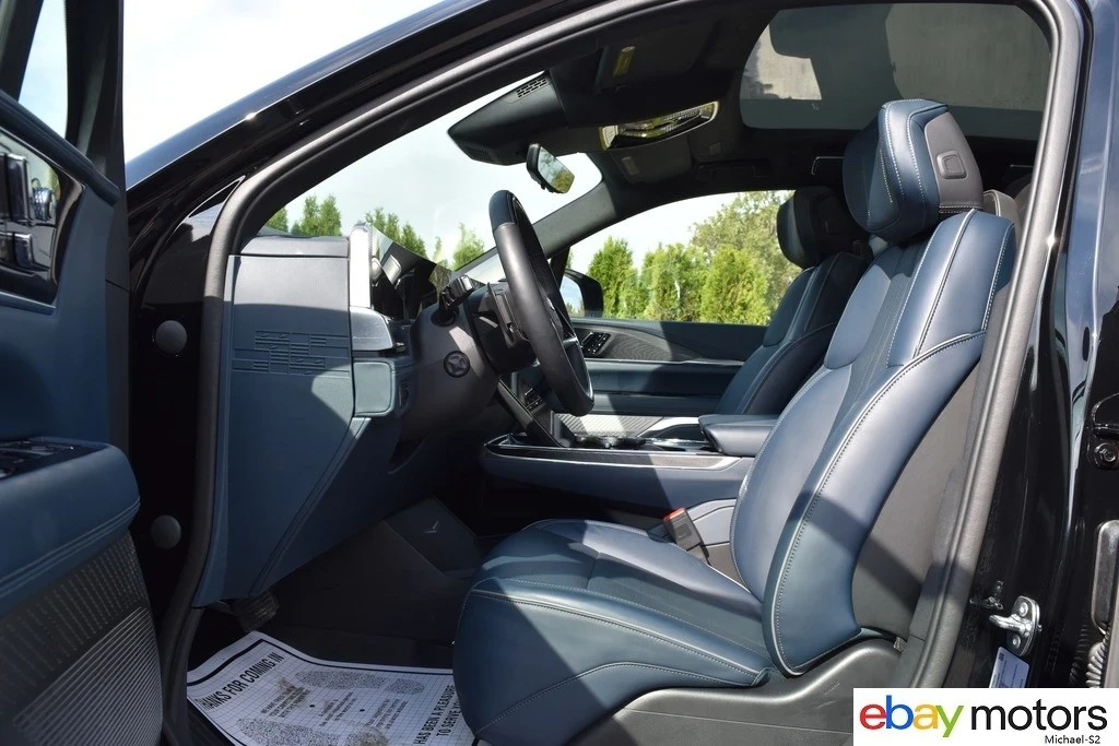 2025 Cadillac Escalade IQ - Image 10 of 21