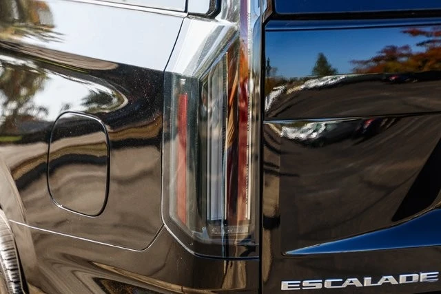 2025 Cadillac Escalade-V 5th Gen - Image 8 of 12