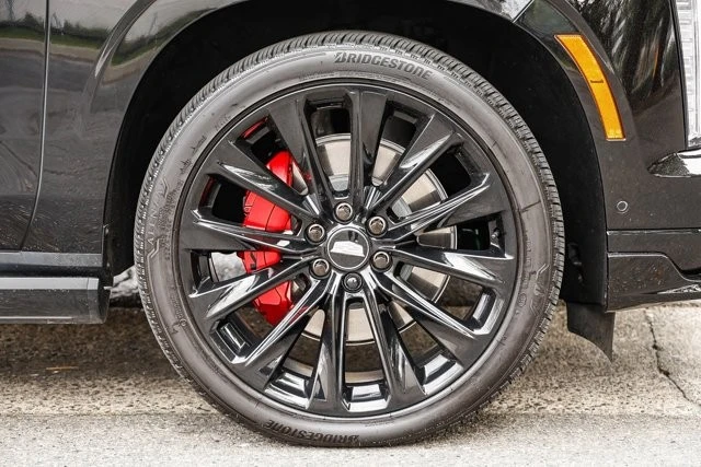 2025 Cadillac Escalade-V 5th Gen - Image 9 of 12