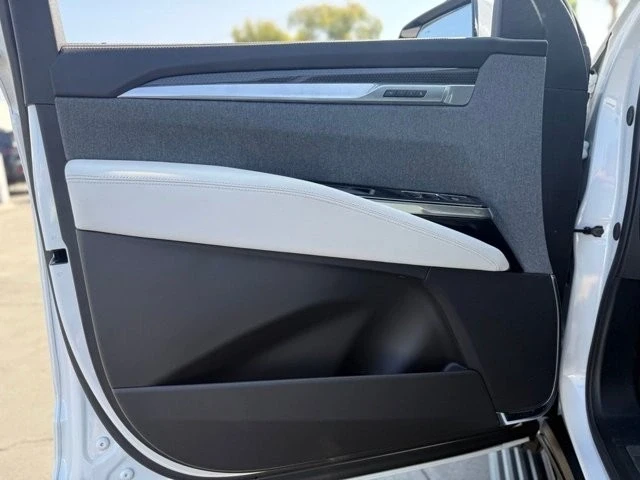 2025 Cadillac Escalade-V 5th Gen - Image 11 of 12