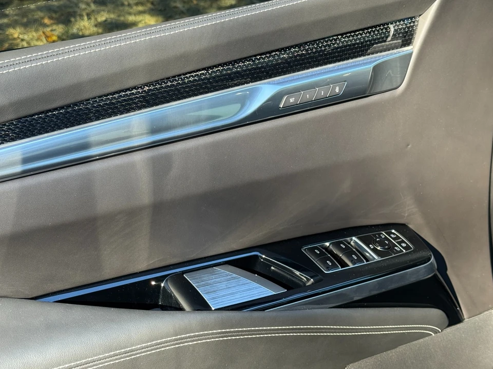 2025 Cadillac Escalade-V 5th Gen - Image 20 of 21