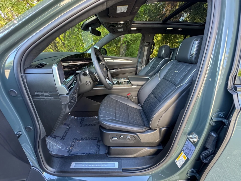 2025 Cadillac Escalade-V 5th Gen - Image 21 of 21