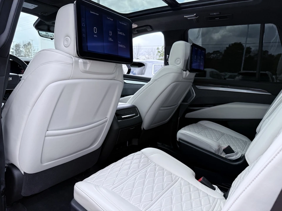 2025 Cadillac Escalade-V 5th Gen - Image 19 of 19