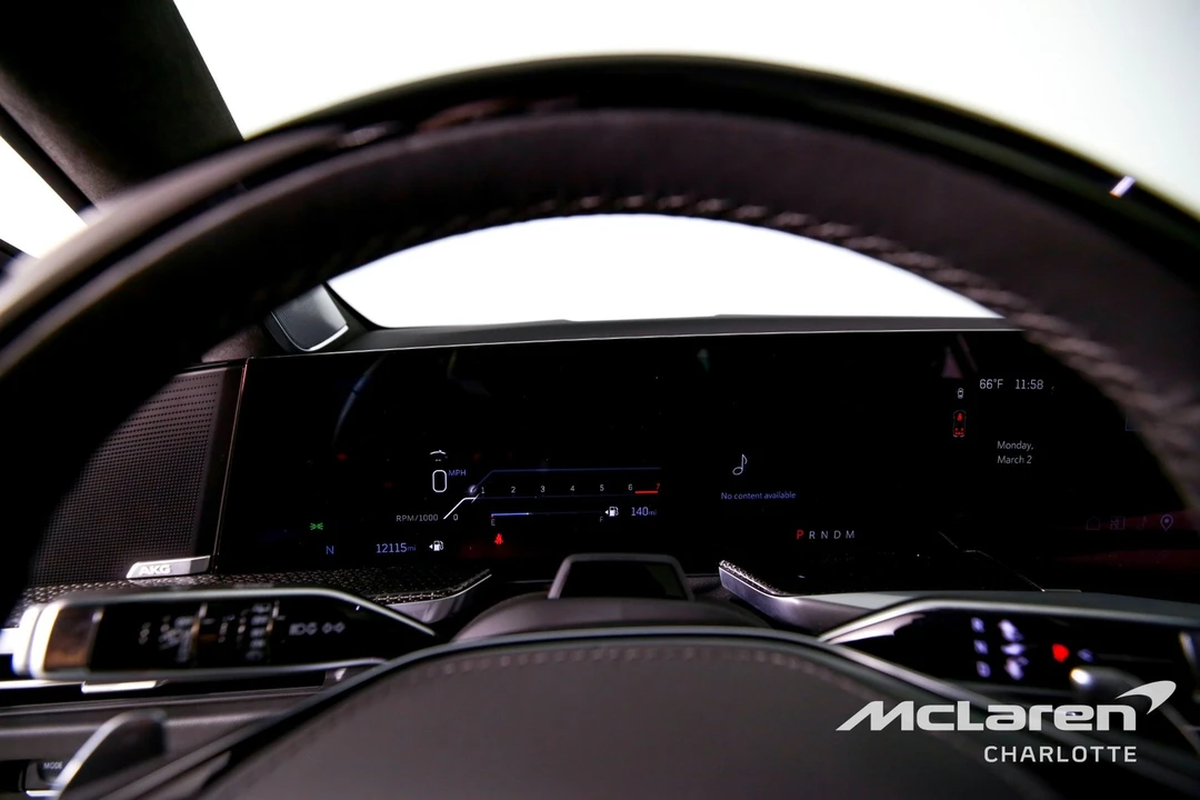 2025 Cadillac Escalade 5th Gen - Image 13 of 21
