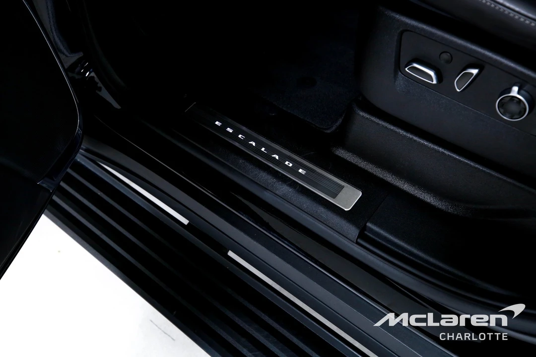 2025 Cadillac Escalade 5th Gen - Image 16 of 21