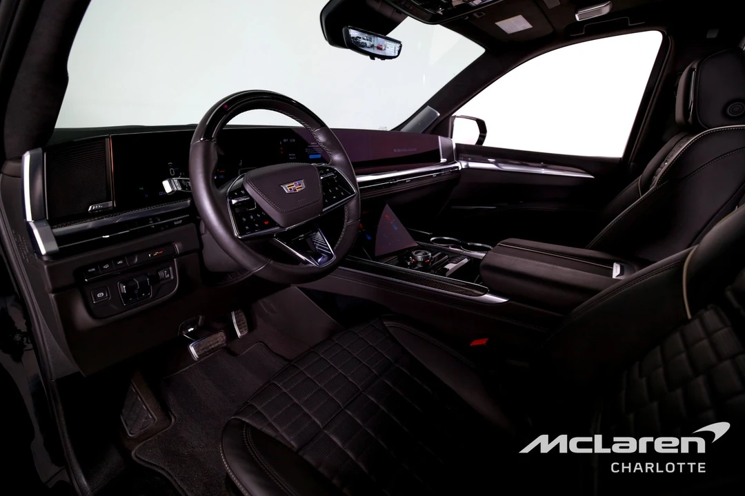2025 Cadillac Escalade 5th Gen - Image 12 of 21