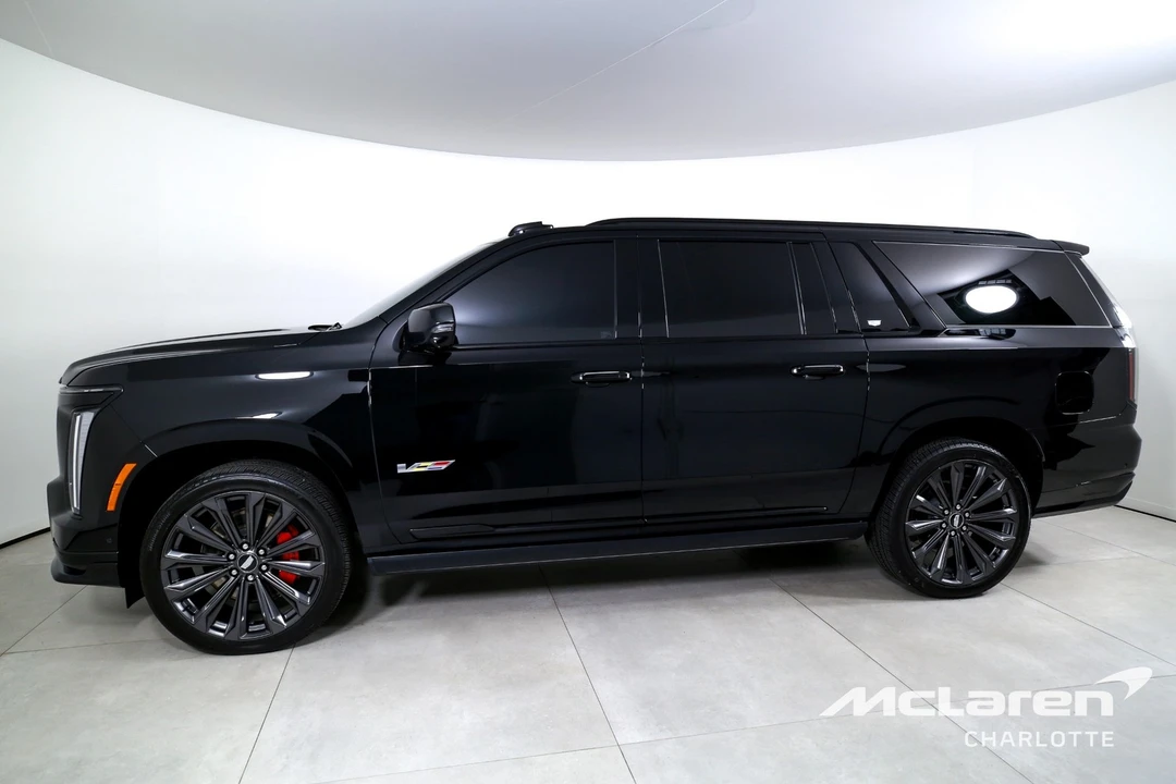 2025 Cadillac Escalade 5th Gen - Image 5 of 21