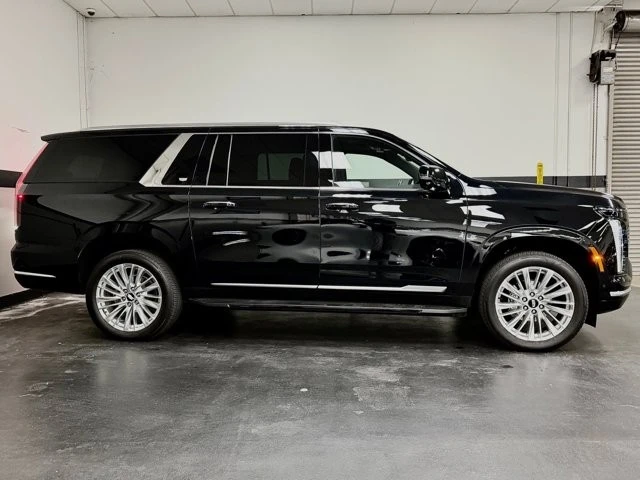 2025 Cadillac Escalade 5th Gen - Image 5 of 21