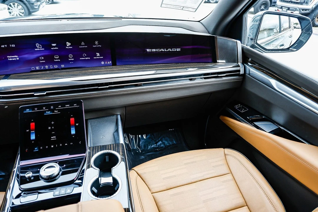 2025 Cadillac Escalade 5th Gen - Image 15 of 21