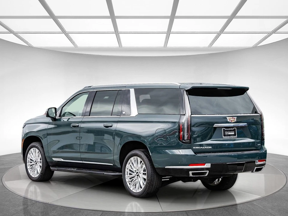 2025 Cadillac Escalade 5th Gen - Image 2 of 12
