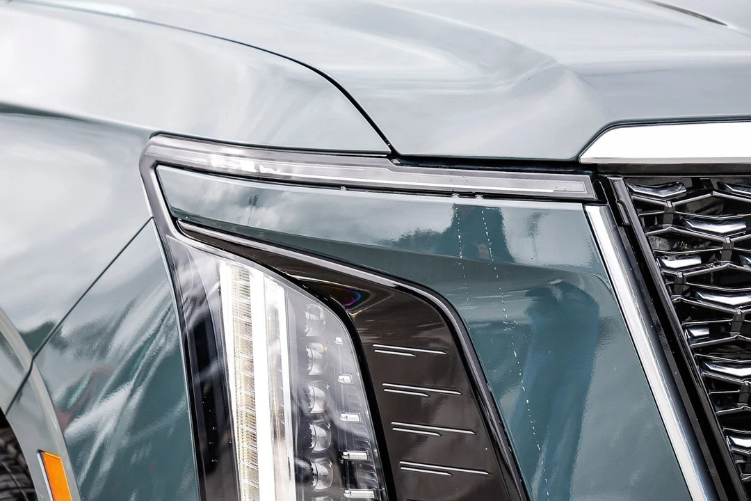 2025 Cadillac Escalade 5th Gen - Image 7 of 21