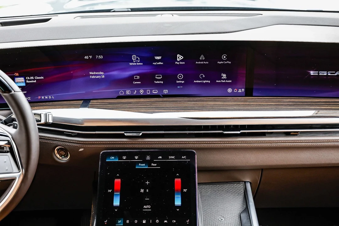 2025 Cadillac Escalade 5th Gen - Image 11 of 21