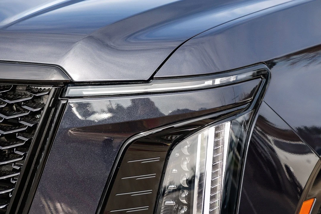 2025 Cadillac Escalade 5th Gen - Image 7 of 12