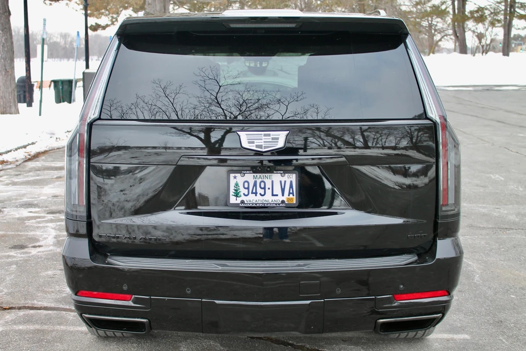 2025 Cadillac Escalade 5th Gen - Image 5 of 31