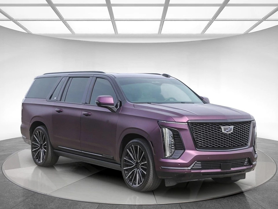 2025 Cadillac Escalade 5th Gen - Image 5 of 21