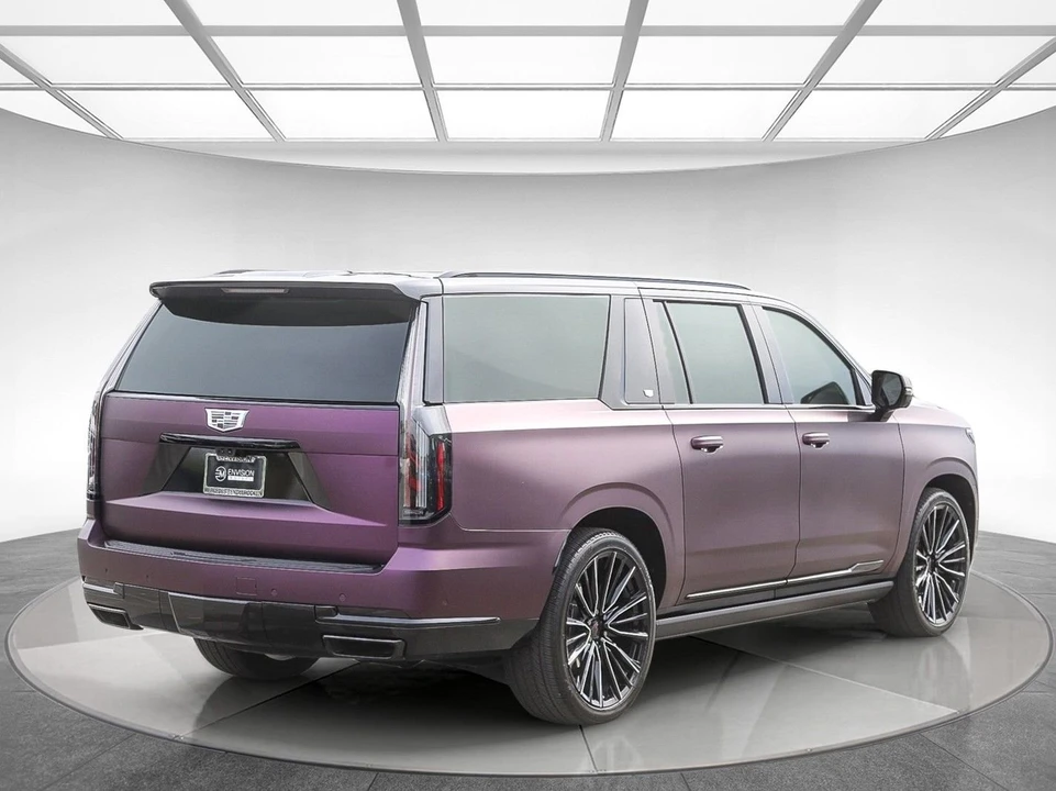 2025 Cadillac Escalade 5th Gen - Image 4 of 21