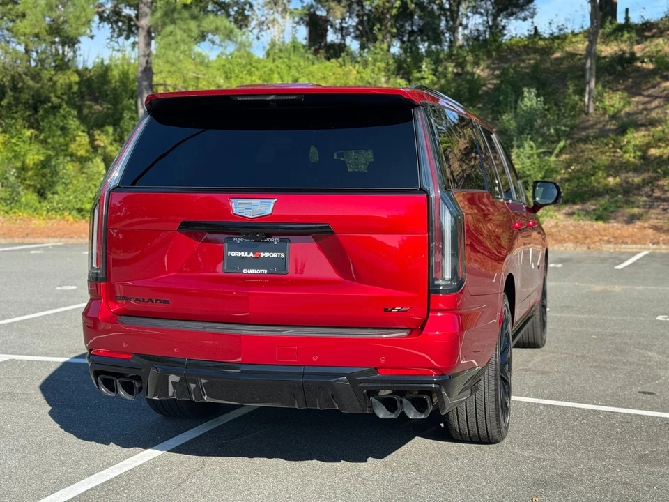 2025 Cadillac Escalade-V 5th Gen - Image 10 of 21