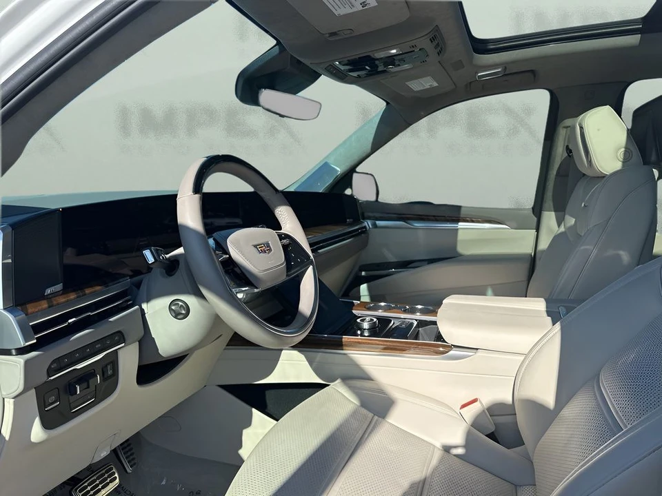 2025 Cadillac Escalade 5th Gen - Image 9 of 12