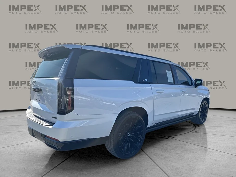 2025 Cadillac Escalade 5th Gen - Image 5 of 12