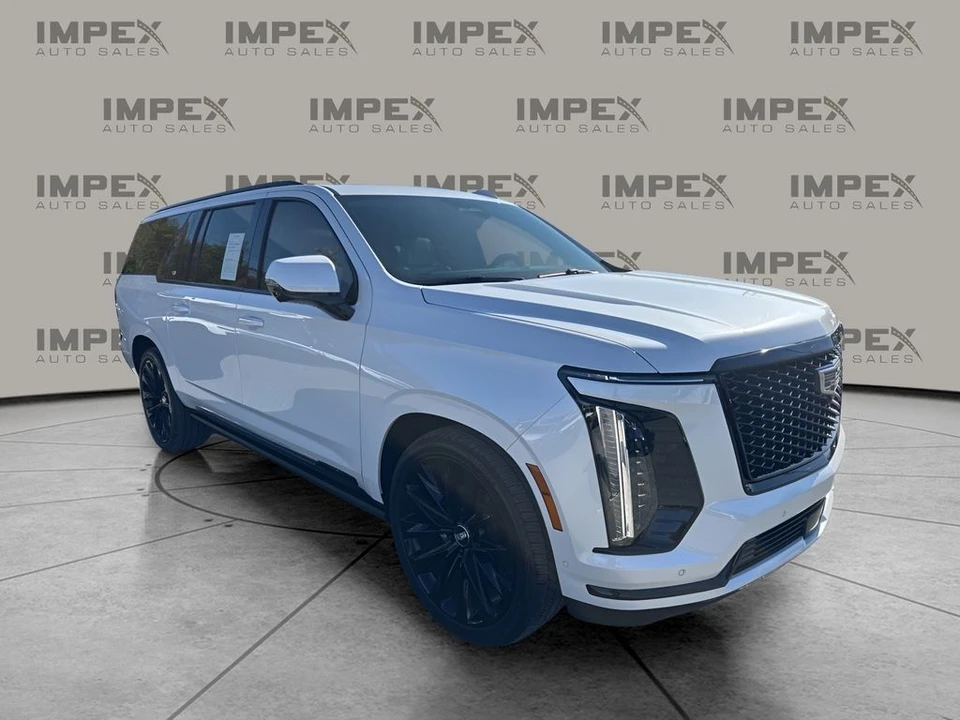 2025 Cadillac Escalade 5th Gen - Image 7 of 12