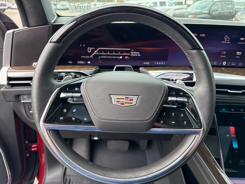 2025 Cadillac Escalade 5th Gen - Image 18 of 21