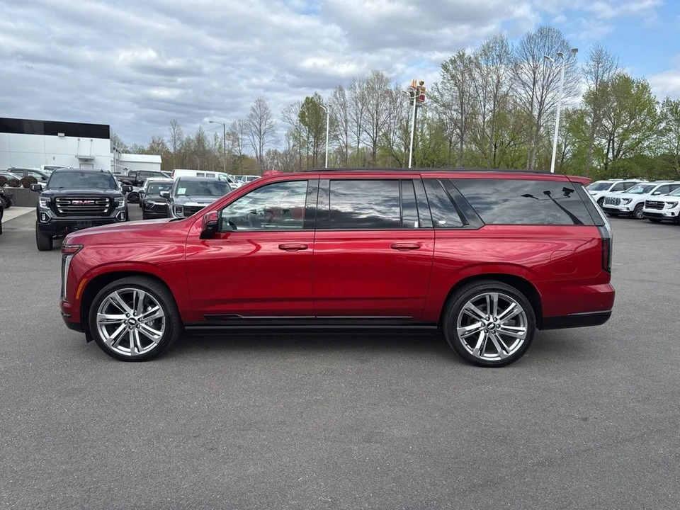 2025 Cadillac Escalade 5th Gen - Image 2 of 21