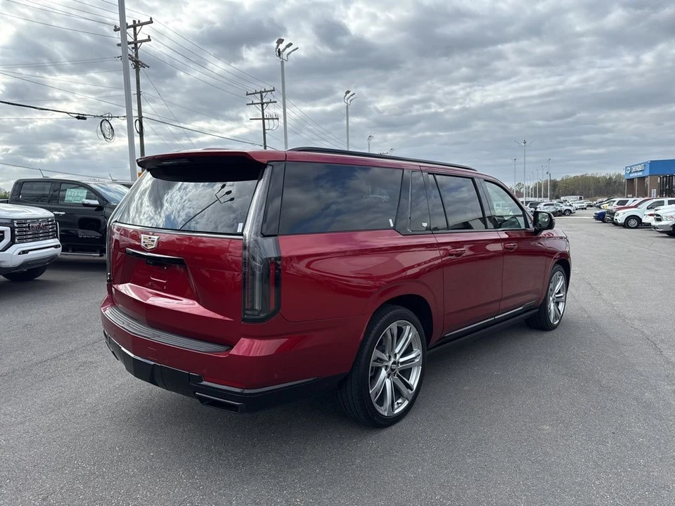 2025 Cadillac Escalade 5th Gen - Image 5 of 21