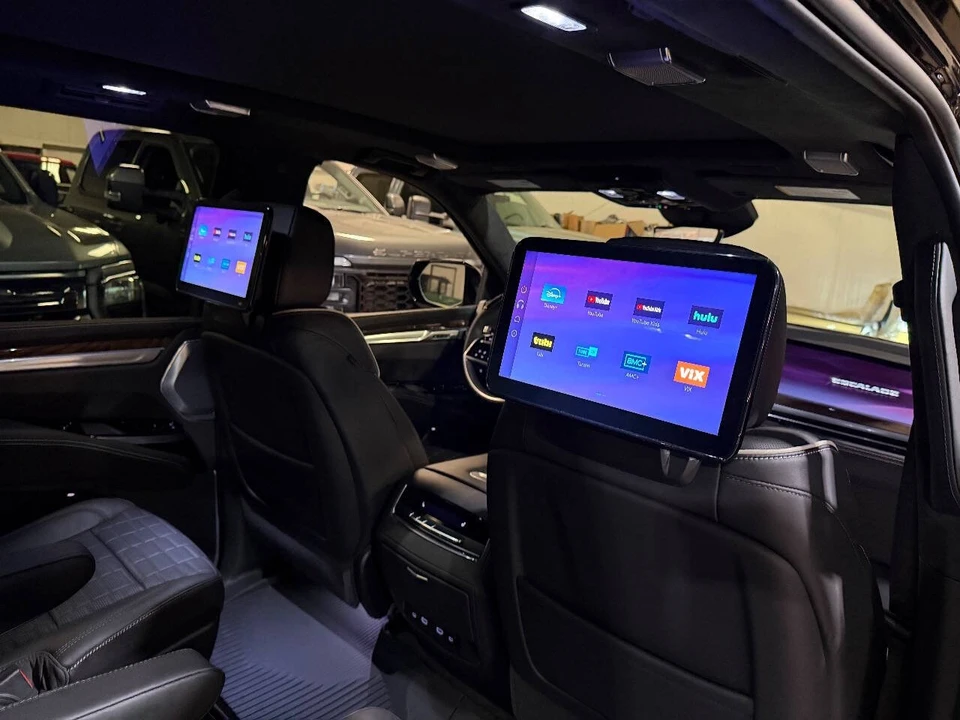 2025 Cadillac Escalade 5th Gen - Image 2 of 12