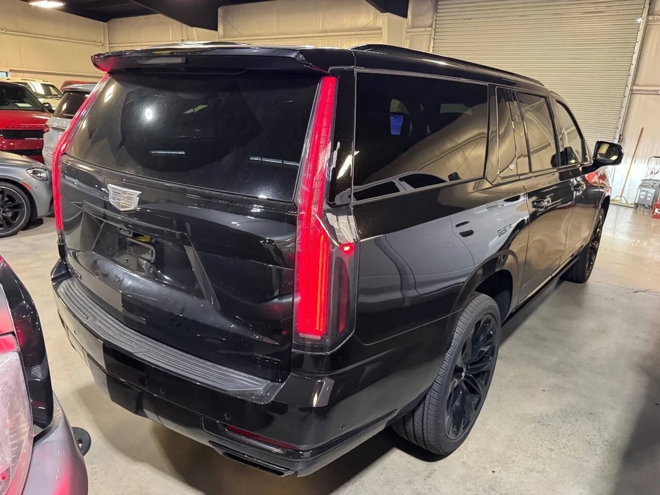 2025 Cadillac Escalade 5th Gen - Image 2 of 12