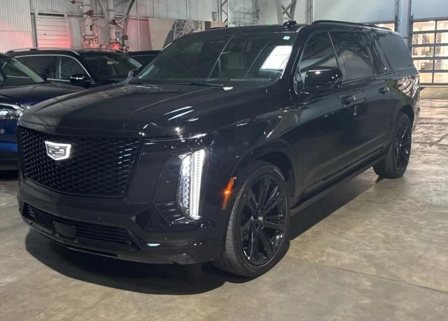 2025 Cadillac Escalade 5th Gen - Image 2 of 8
