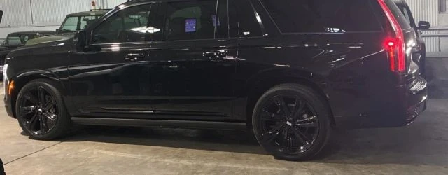 2025 Cadillac Escalade 5th Gen - Image 4 of 8