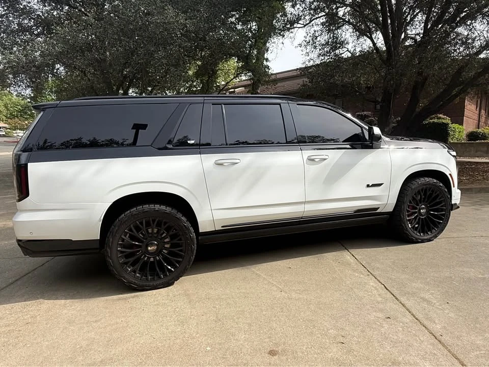 2025 Cadillac Escalade-V 5th Gen - Image 7 of 13