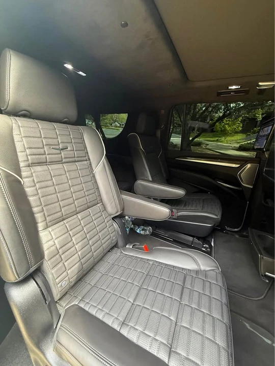 2025 Cadillac Escalade-V 5th Gen - Image 11 of 13